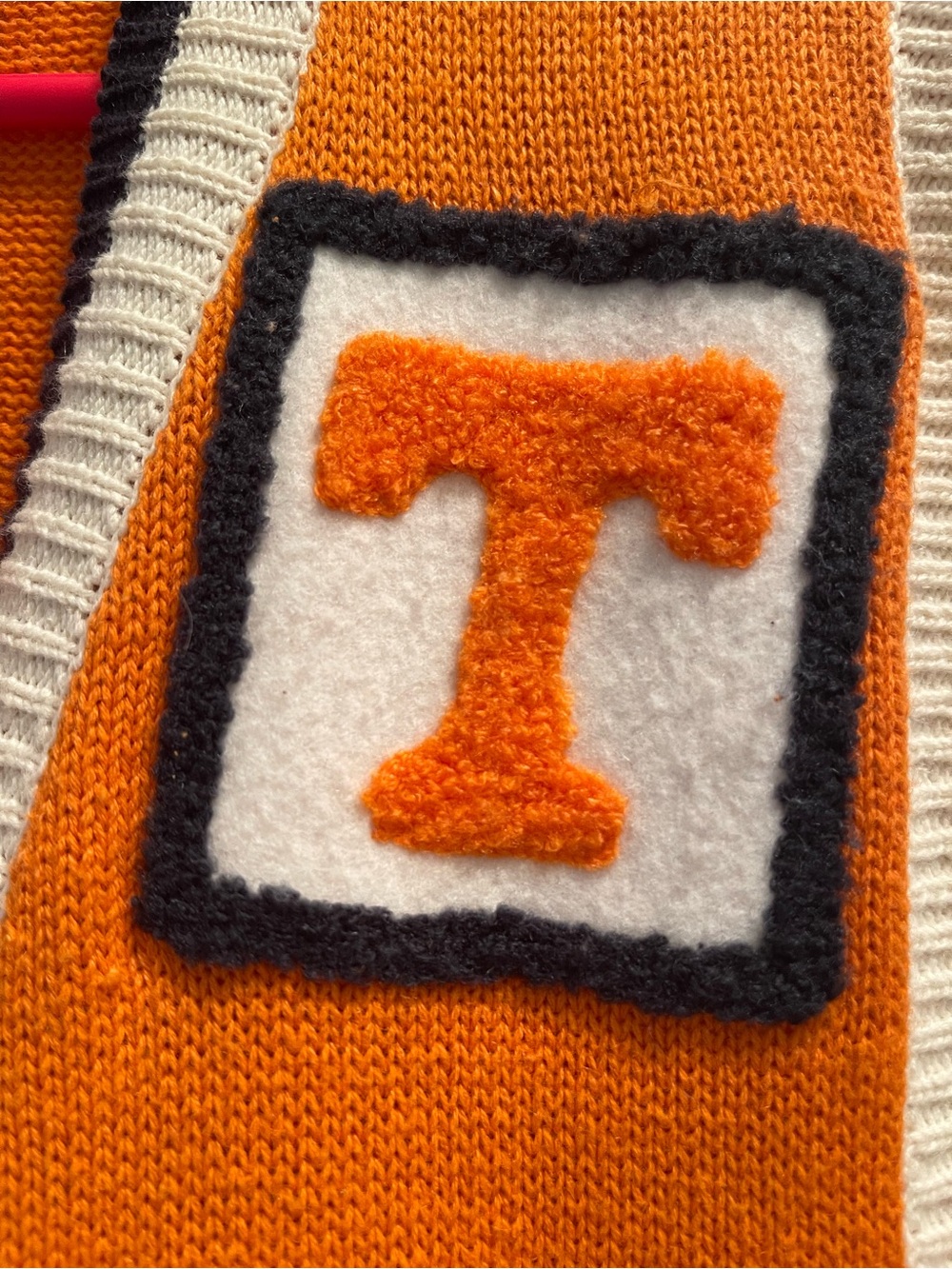 Vintage Collegiate Collection UT TN Orange Knit Vest, Power T Blocks, W Medium - Picture 4 of 5